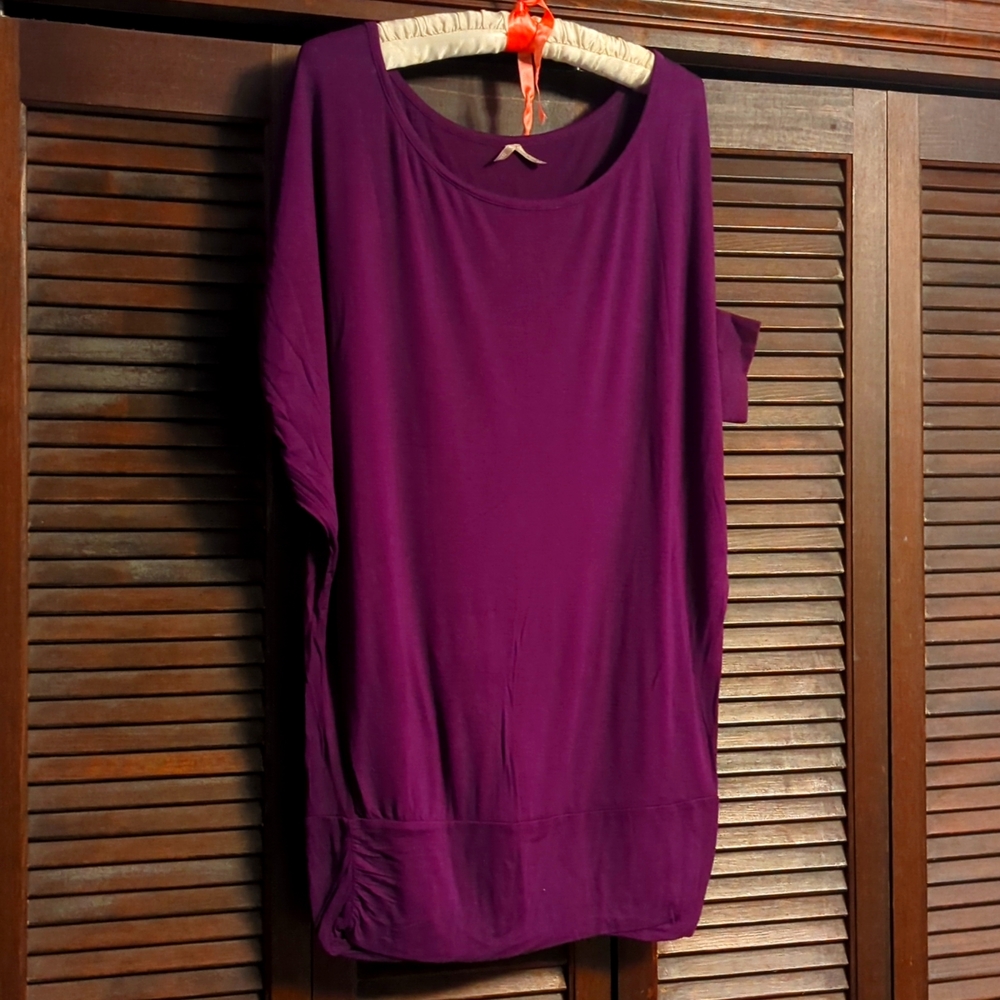 Long purple tunic with bottom loose band